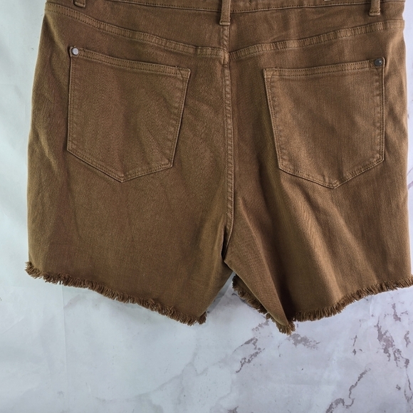 Judy Blue Shorts Womens 3X Brown Denim Jean Mid Cut Off Frayed Brandy Sienna - Picture 8 of 14